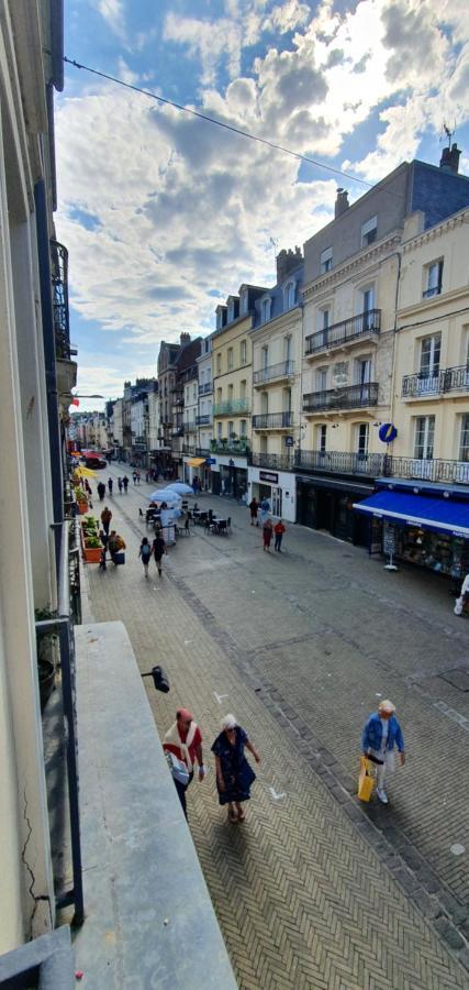 Les Balcons De Dieppe - Appartement 1Er Etage - Certifie 3 Etoiles Au Coeur De La Rue Pietonne Dış mekan fotoğraf